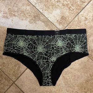 COPY - TORRID CHEEKY